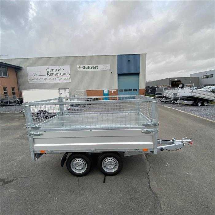 Remorque SYMA bascultante (pompe manuelle) 260 x 156 cm - ridelle alu 40 cm - 2 essieux - 750 kg Remorque SYMA bascultante (pompe manuelle) 260 x 156 cm - ridelle alu 40 cm - 2 essieux - 750 kg